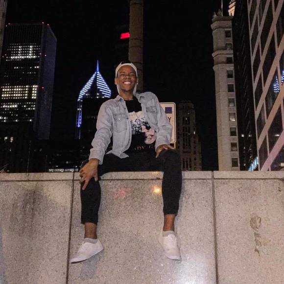 Meet your Posher, Darious - Picture 1 of 1